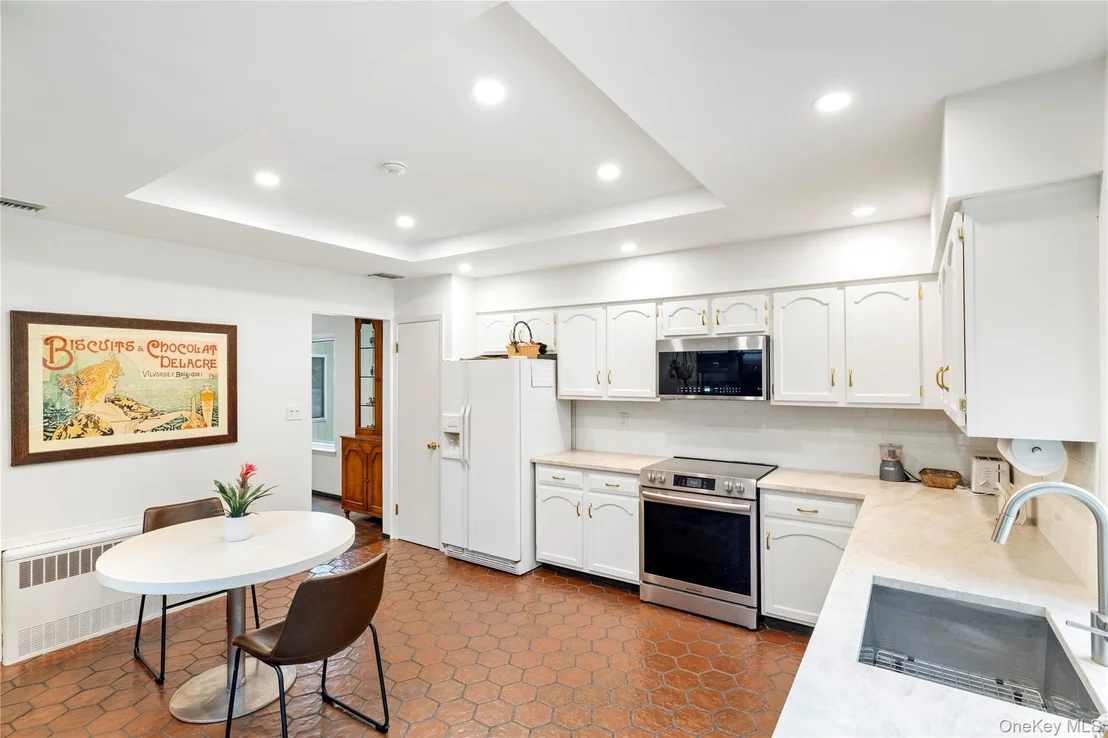 Photo of 18 Kristi Drive