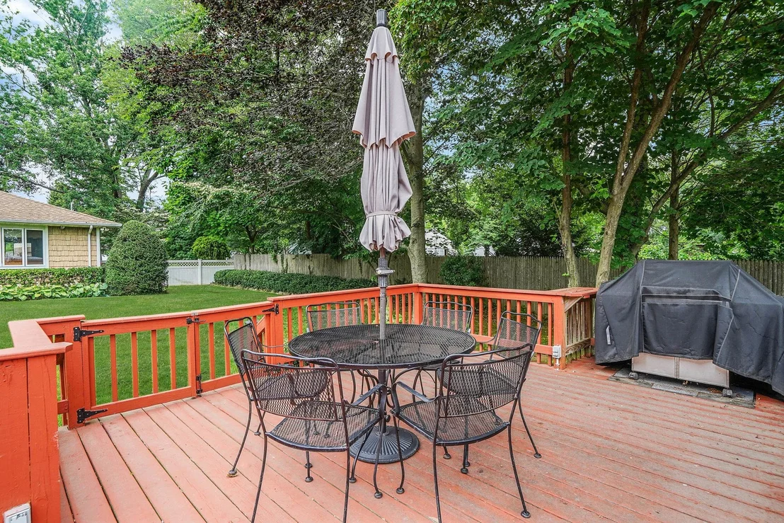Photo of 2 Clearbrook Drive