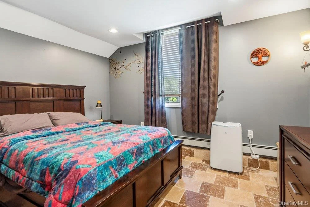 Photo of 76 Alton Road