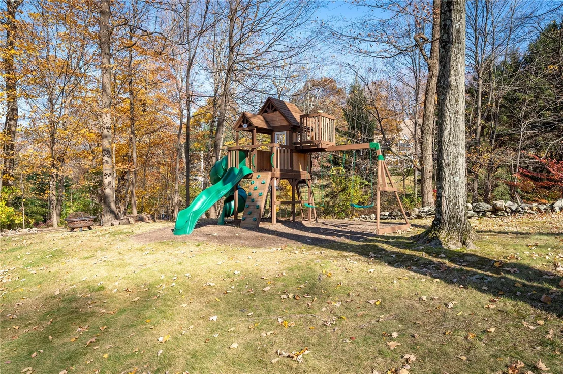 Photo of 2 Cedar Lane
