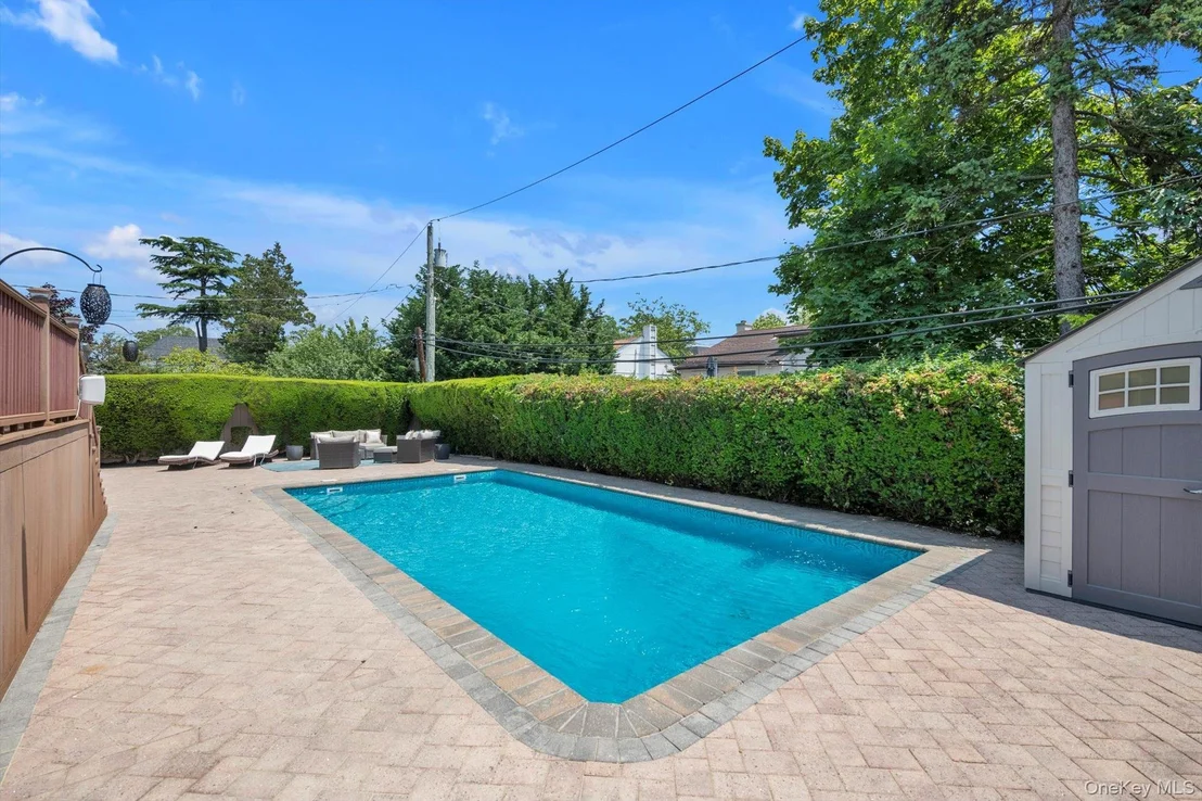 Photo of 760 Hillcrest Place