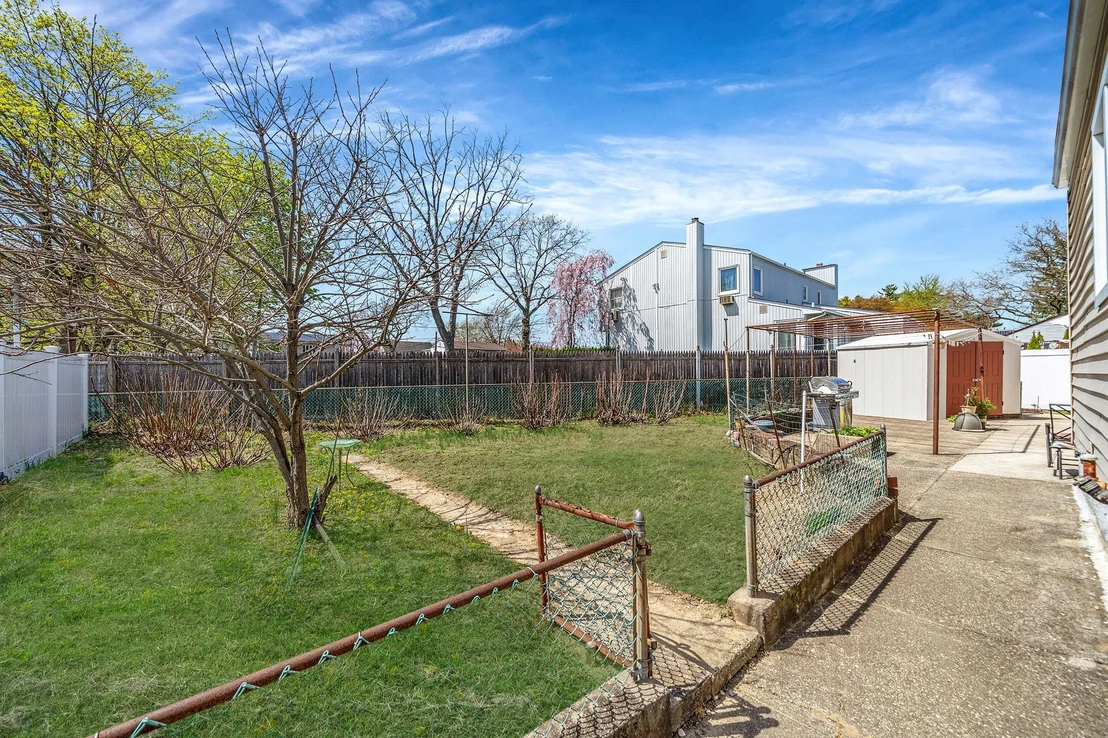 Photo of 14 Pine Acres Boulevard