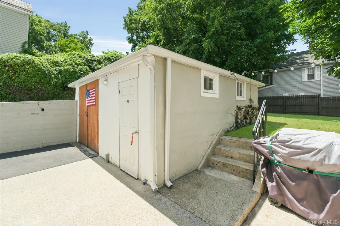 Photo of 229 Tate Avenue