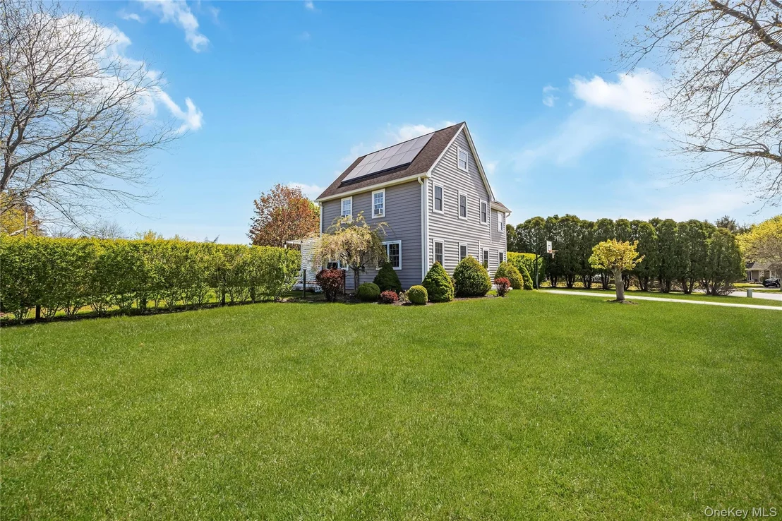 Photo of 56 Arrowhead Avenue