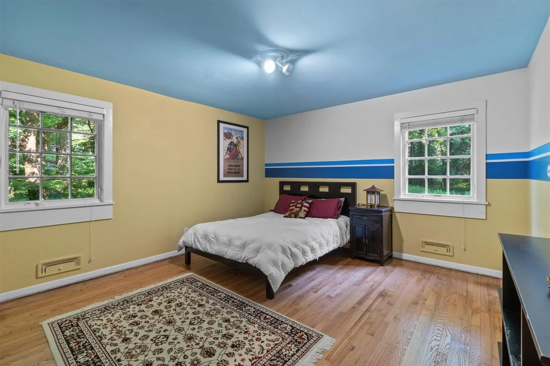 Photo of 150 Kingwood Park