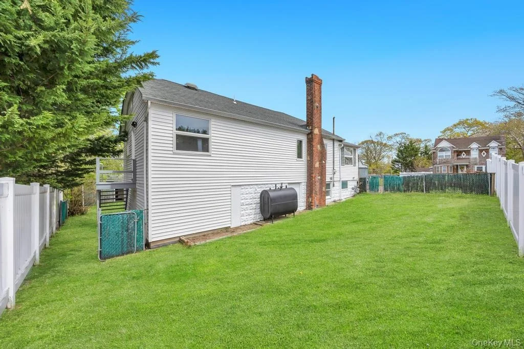 Photo of 18 Islip Drive
