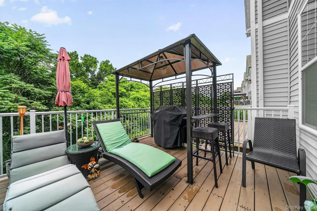 Photo of 93 Meadow View Drive