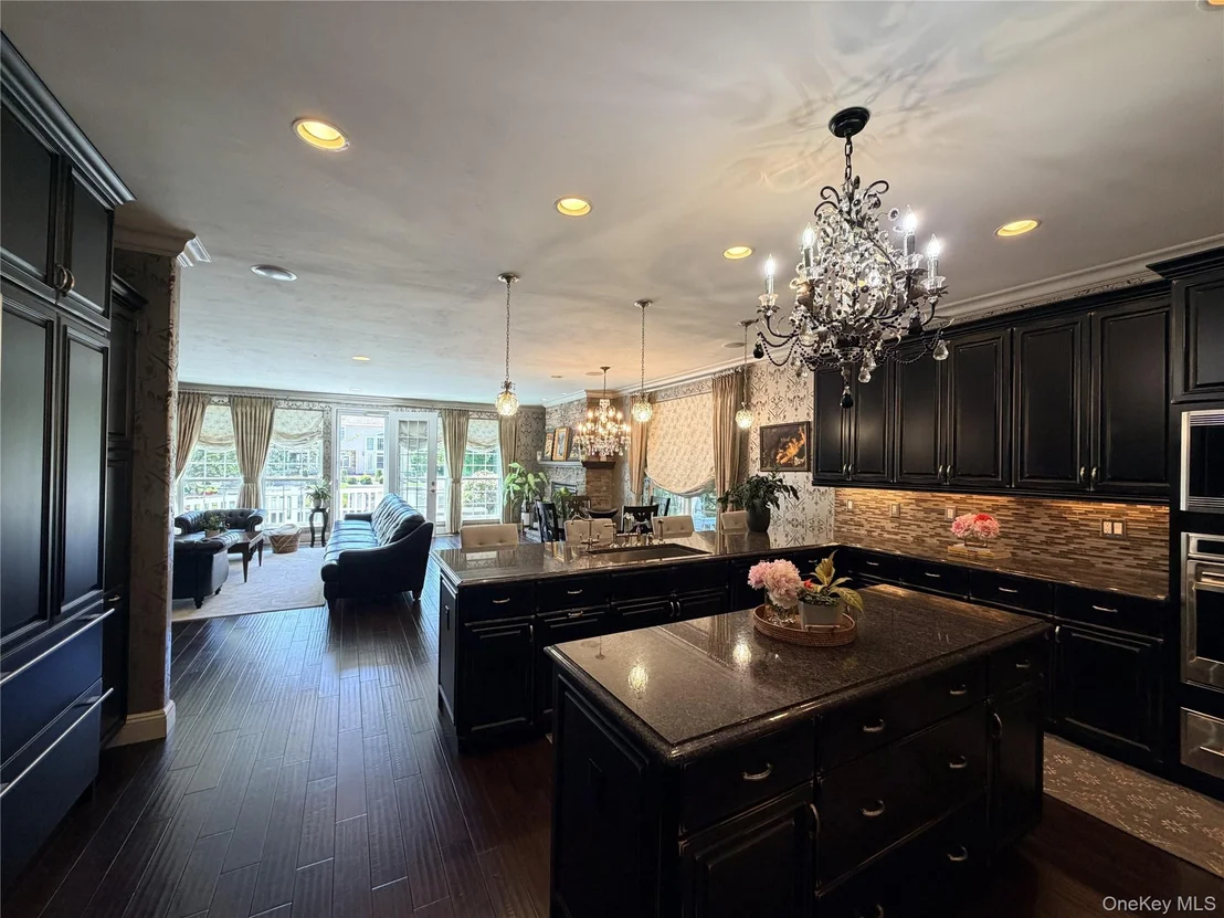 Photo of 38 Hamlet Woods Drive