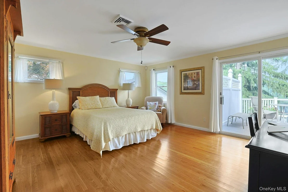 Photo of 11 Lakeside Road