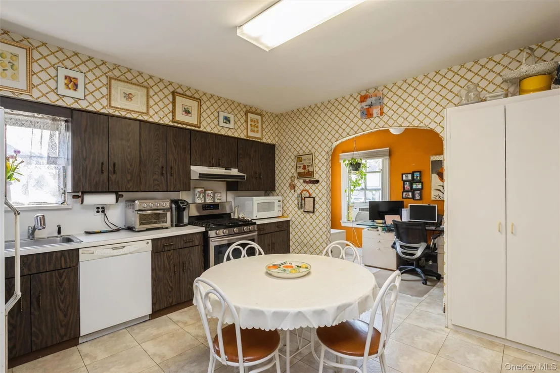 Photo of 17 Crampton Avenue