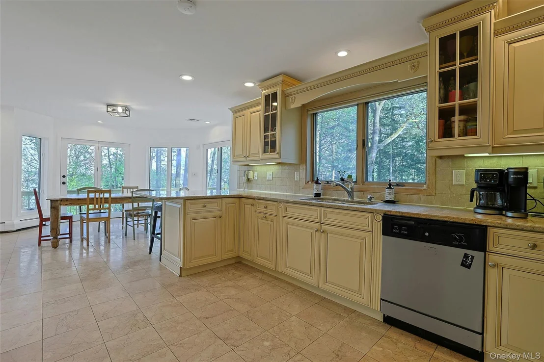 Photo of 6 Treeline Terrace