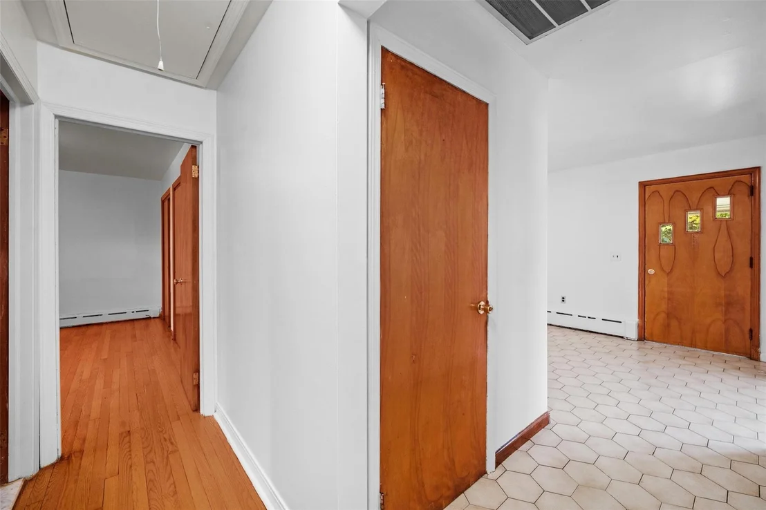 Photo of 420 Nelson Avenue