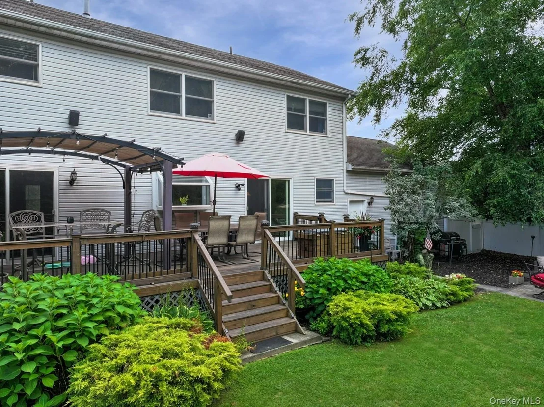 Photo of 87 Winchester Drive