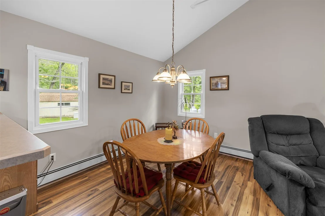 Photo of 2410 Bruynswick Road