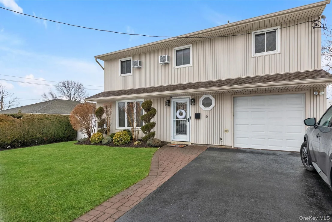 Photo of 6 Cedar Drive E