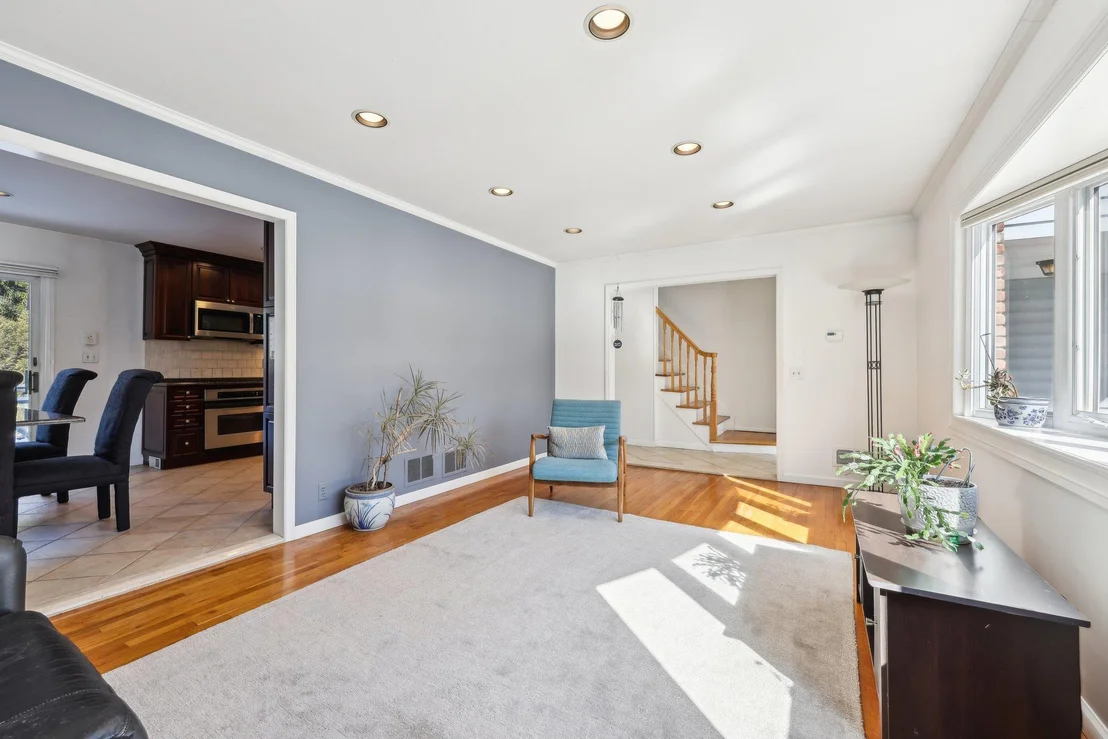 Photo of 16 Holly Lane