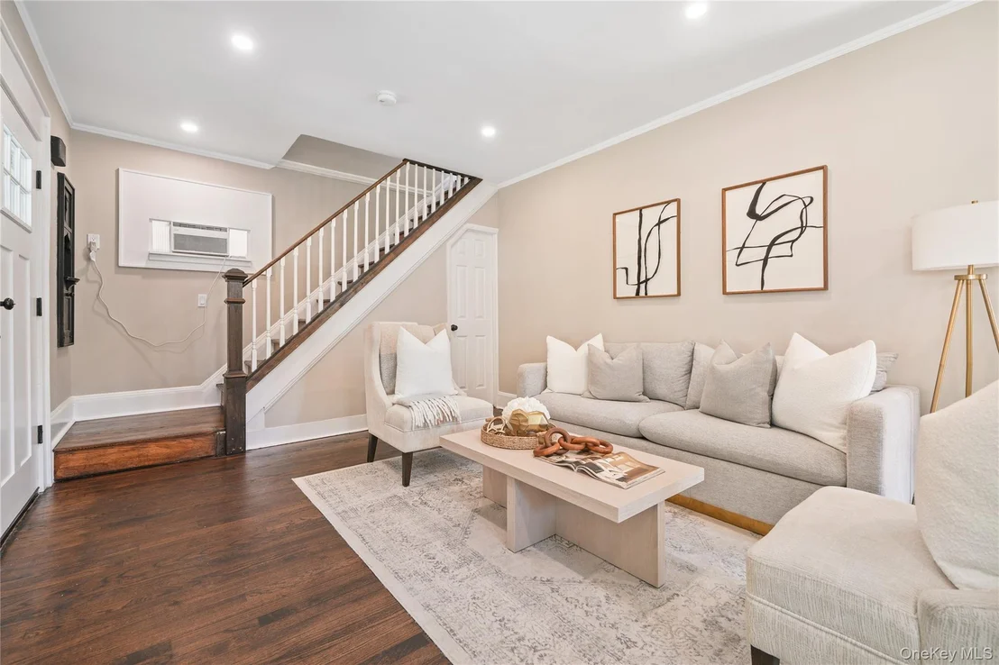 Photo of 511 Decatur Avenue