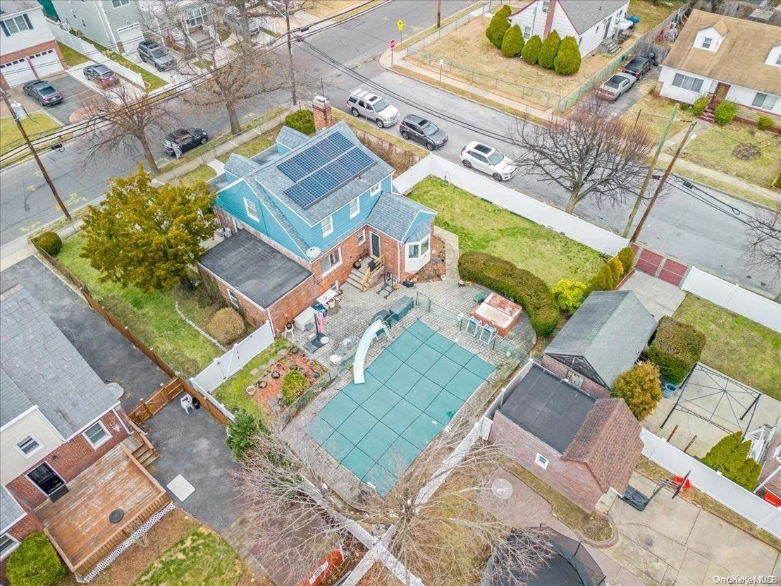 Photo of 589 Pinebrook Avenue