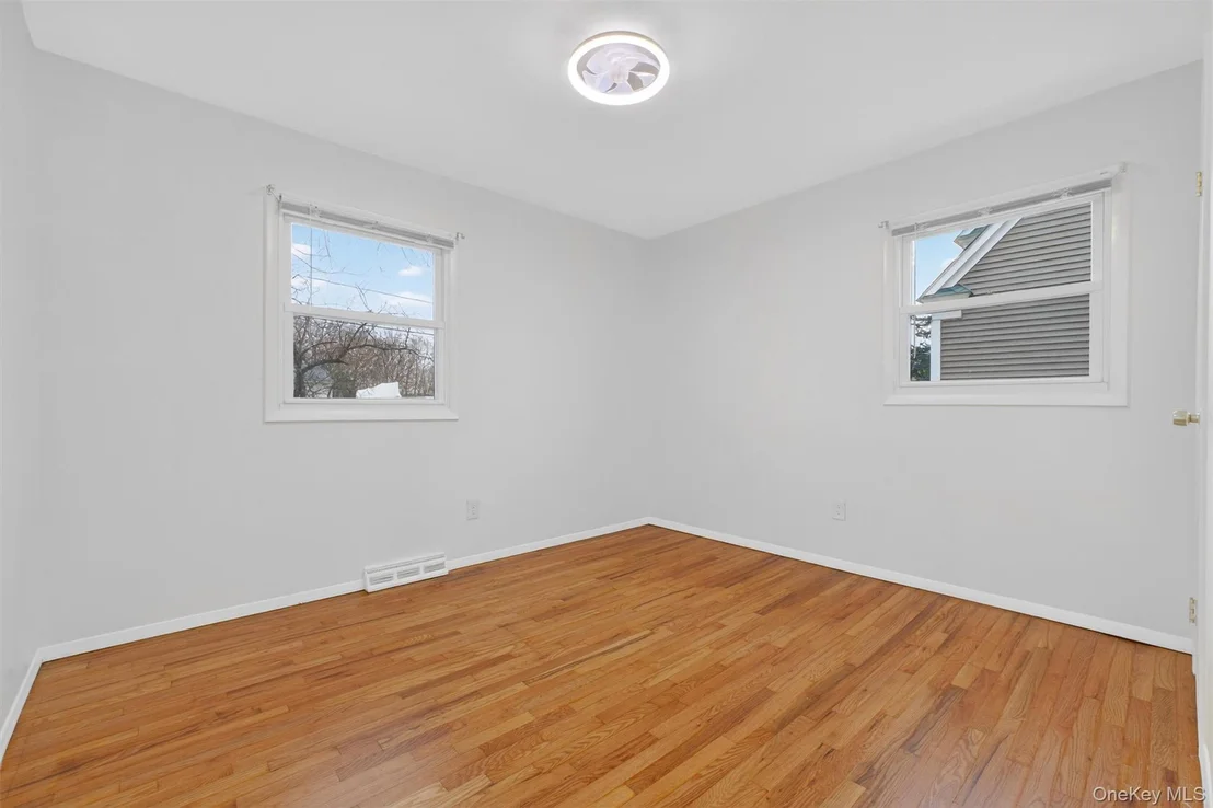 Photo of 18 Cardinal Drive