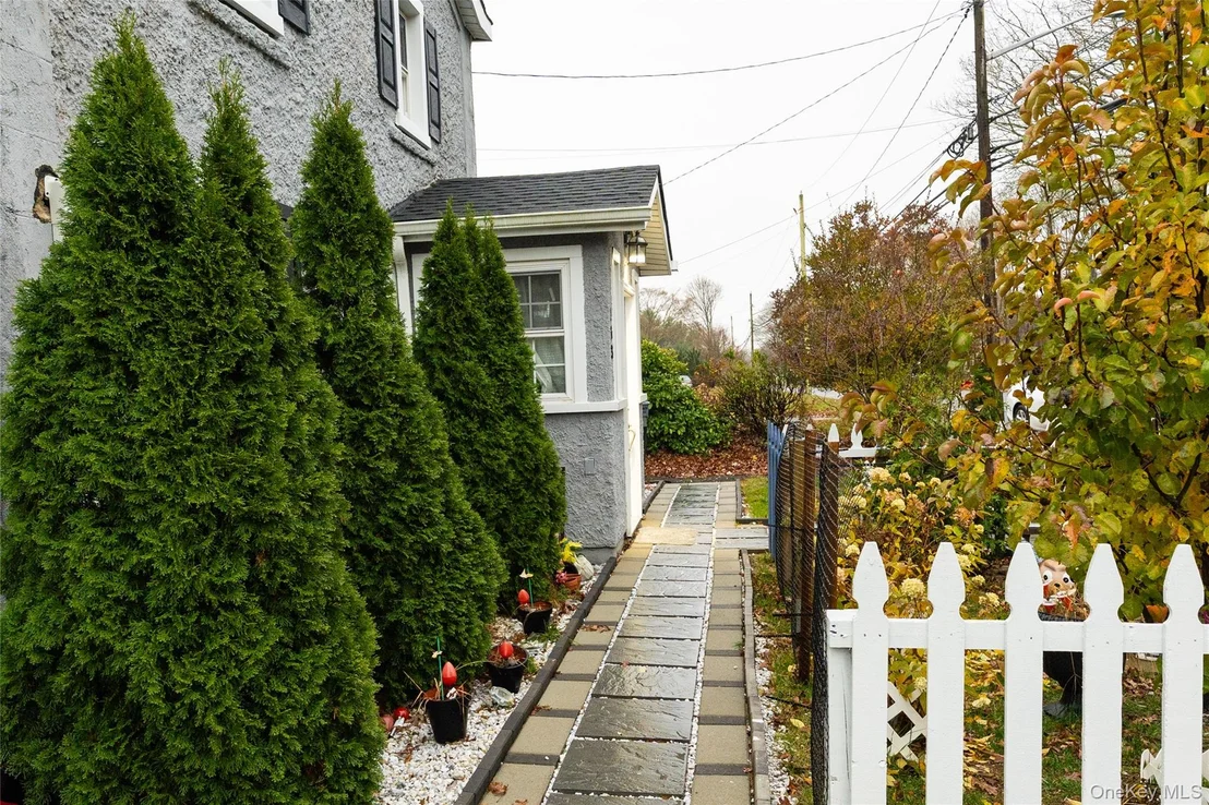 Photo of 163 Orchard Road