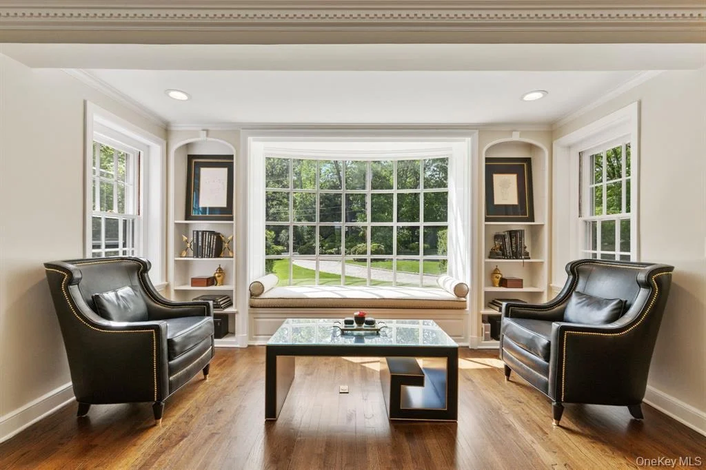 Photo of 8 Boxwood Lane