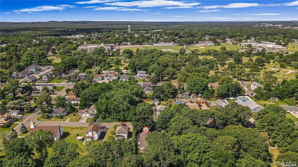 Photo of 828 Pondview Road