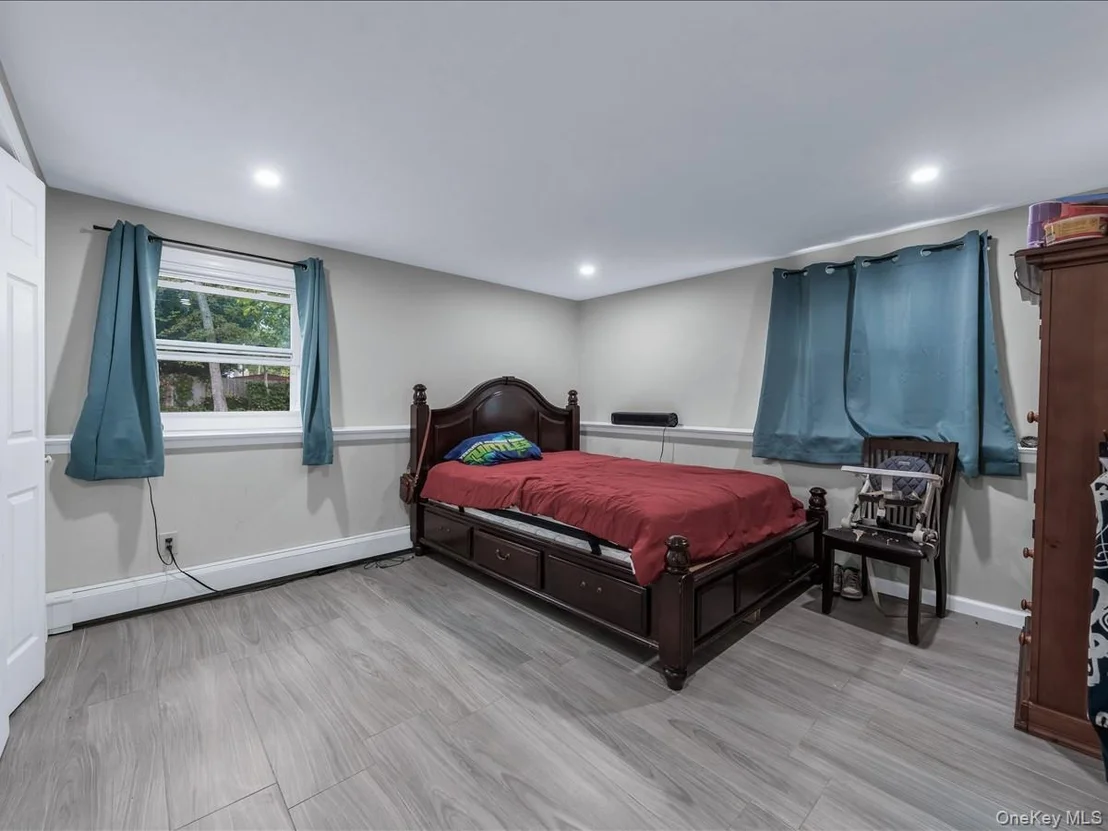 Photo of 33 Winside Lane