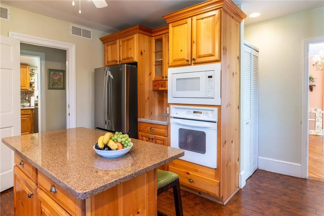 Photo of 614 Bedford Road