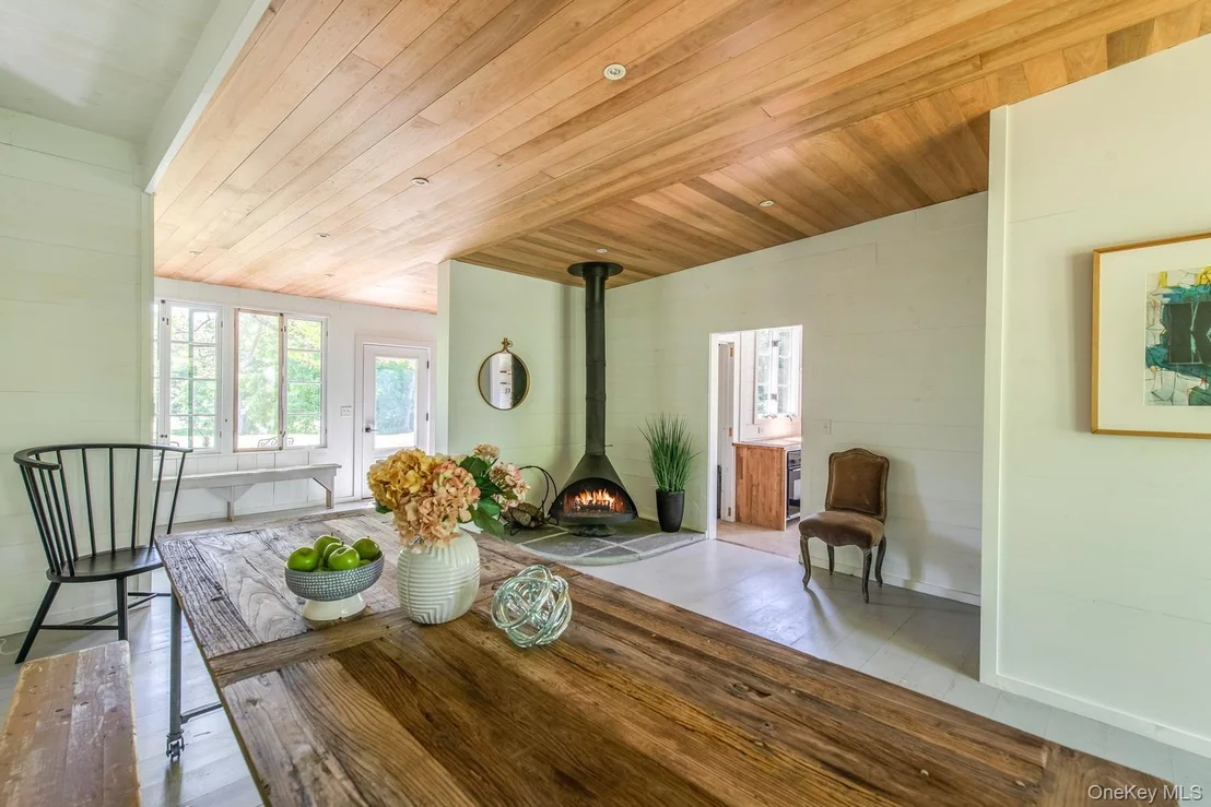Photo of 275 Pitts Road