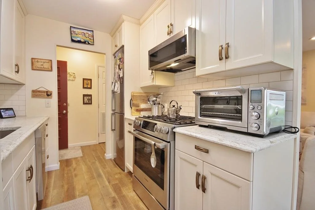 Photo of Unit B at 800 Commons Way