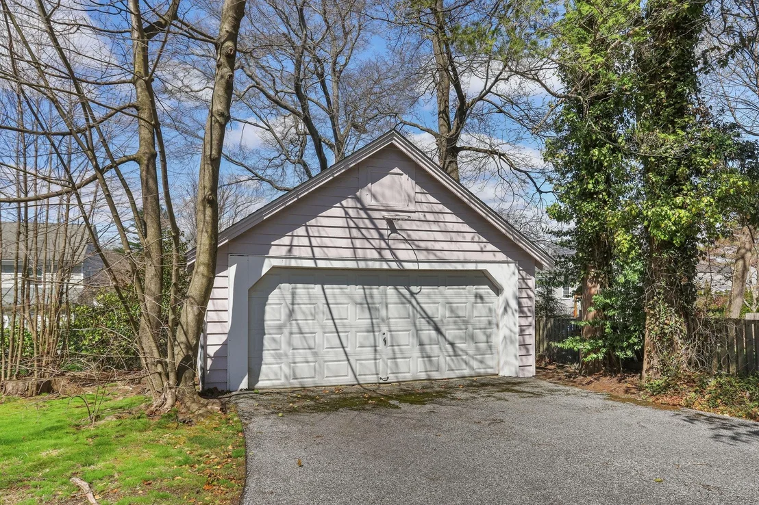 Photo of 1235 Post Road