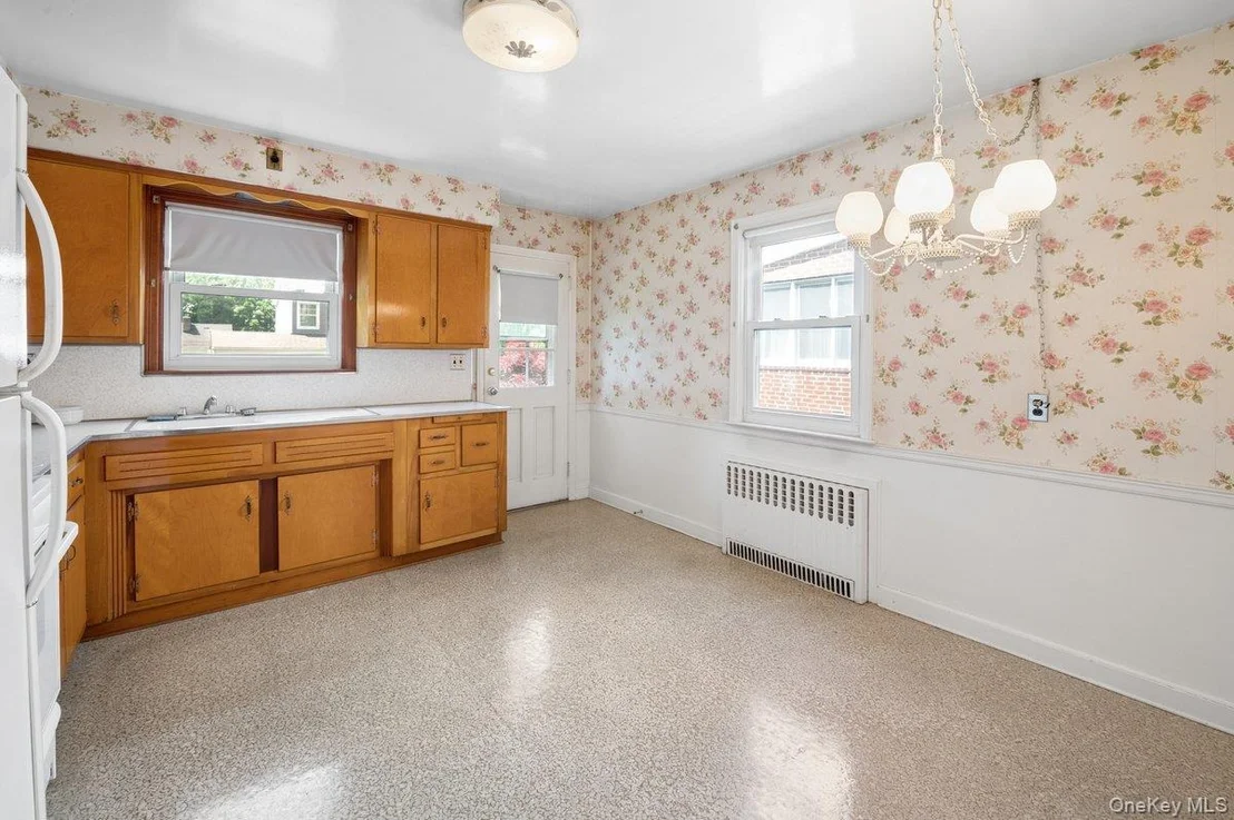Photo of 65 Lyons Road