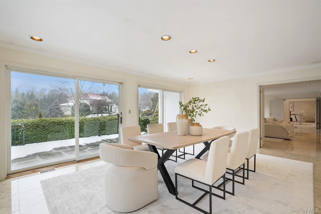 Photo of 14 Lakeside Drive