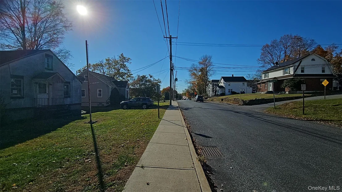 Photo of 18 Farries Avenue