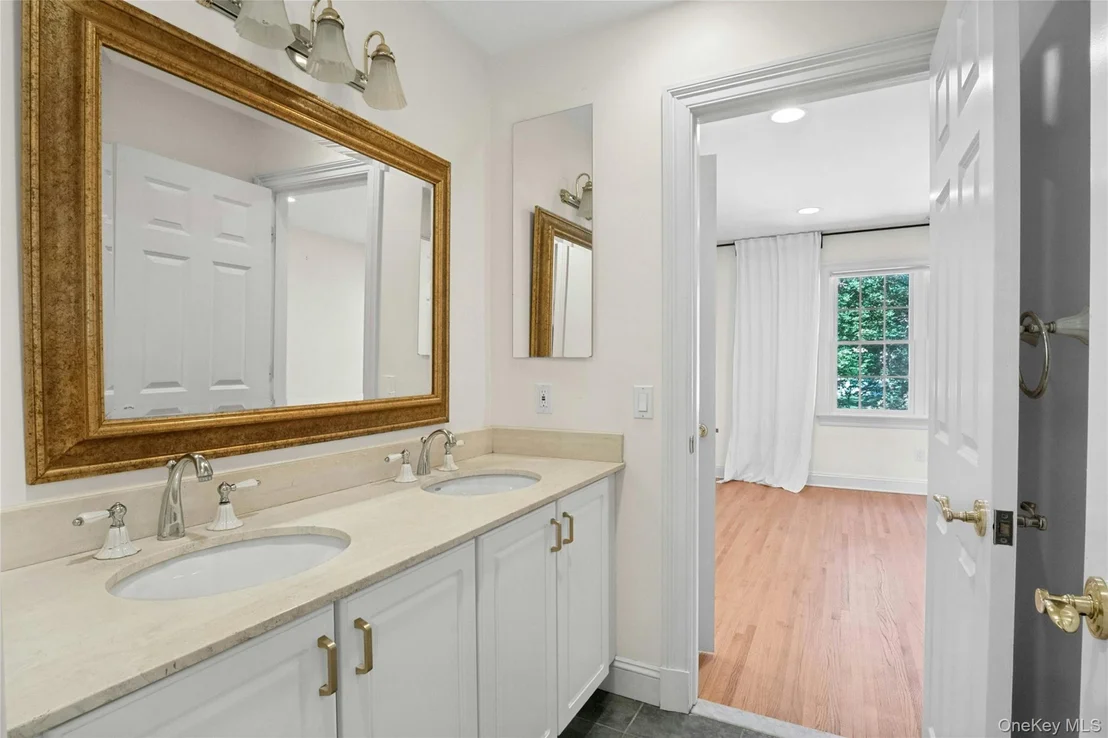 Photo of 25 Riverview Road
