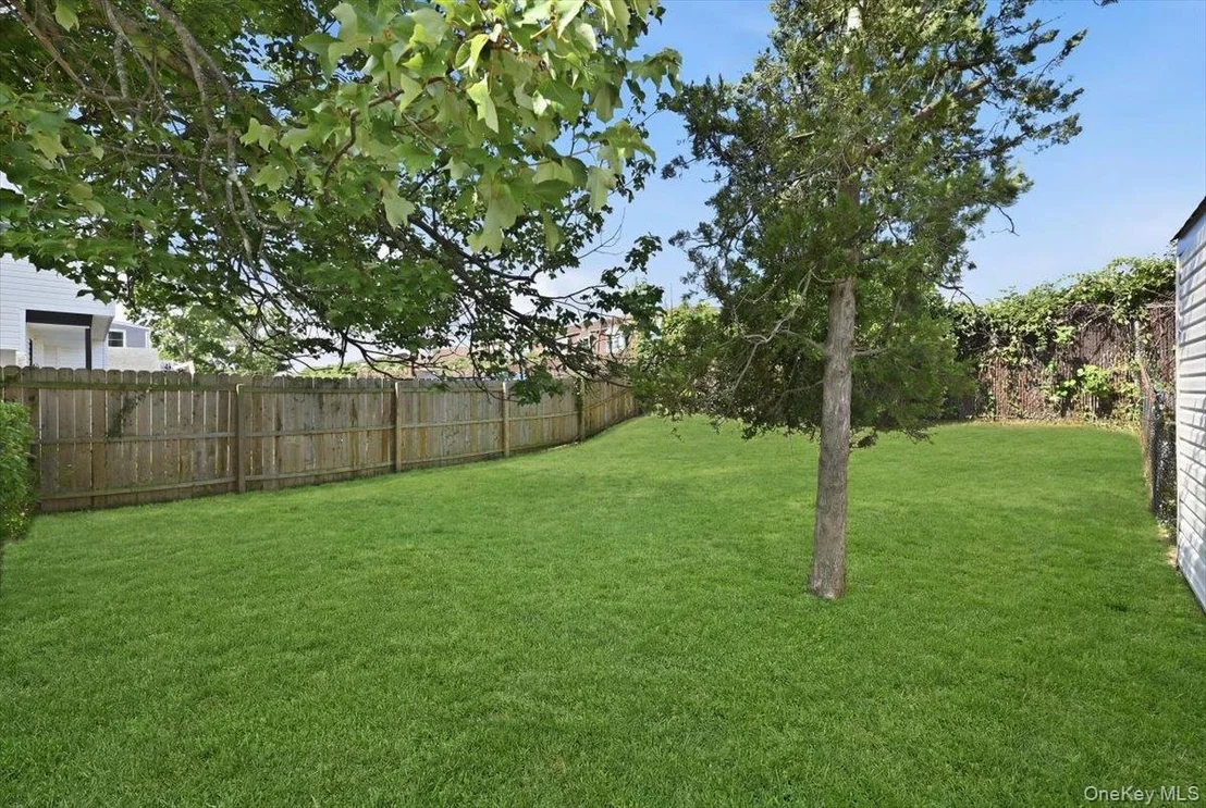 Photo of 310 West Drive