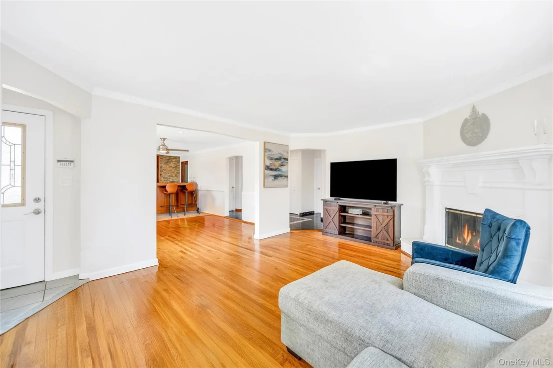 Photo of 64 Hodson Avenue