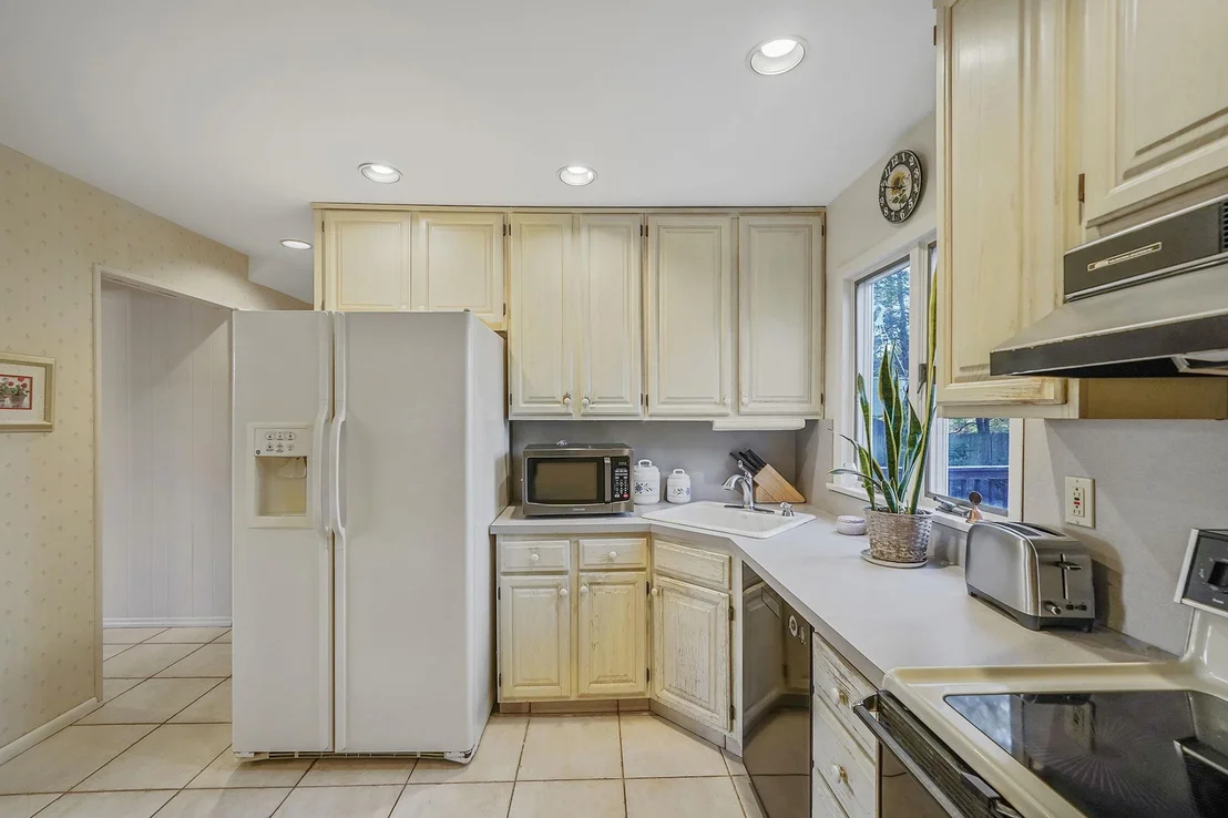 Photo of 5 Knob Hill Drive