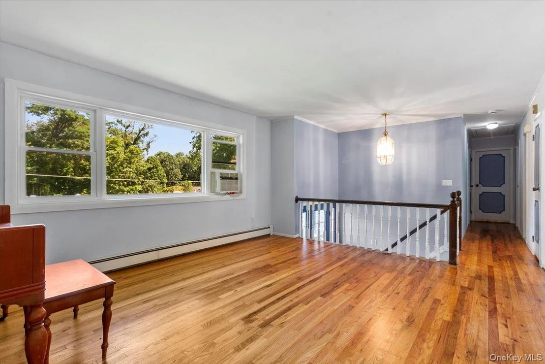 Photo of 1 Emerald Lane