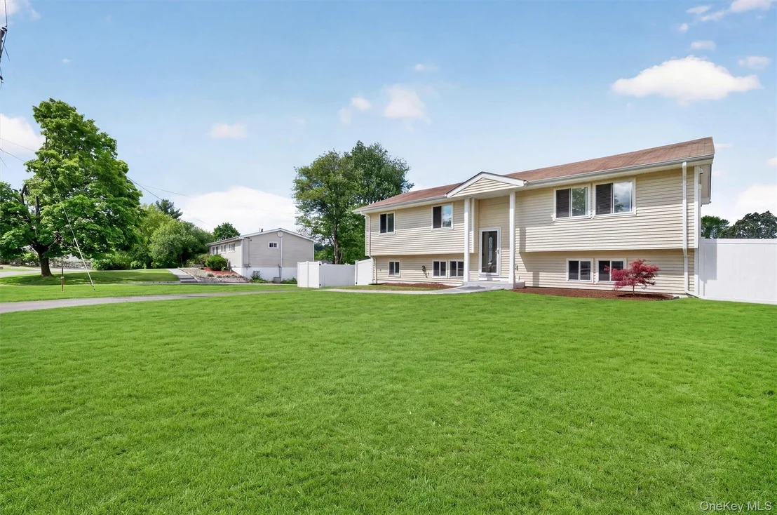 Photo of 10 Tanglewood Drive