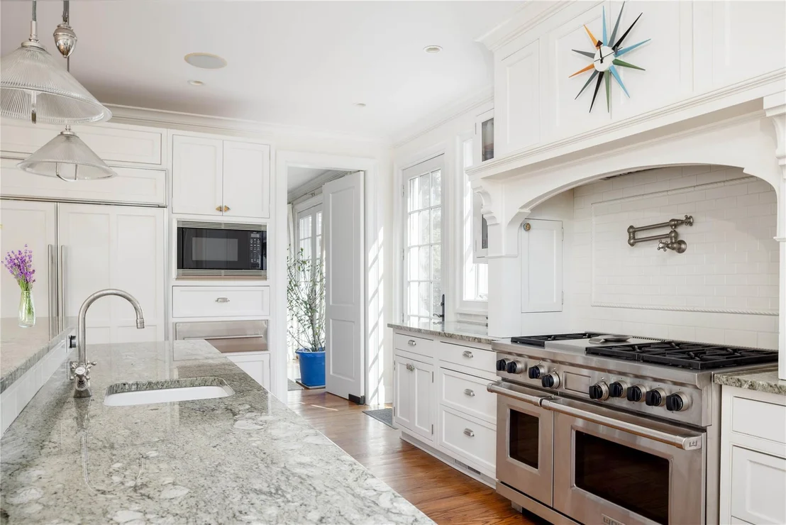 Photo of 53 Cedar Lane W