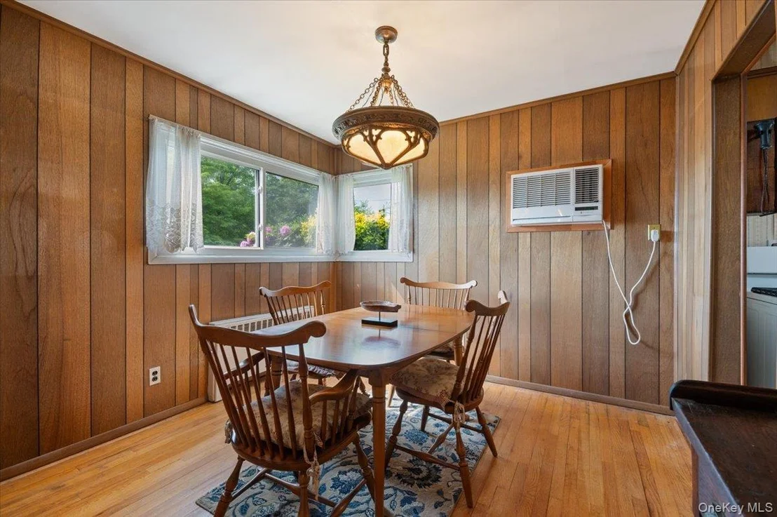 Photo of 3836 Windsor Drive