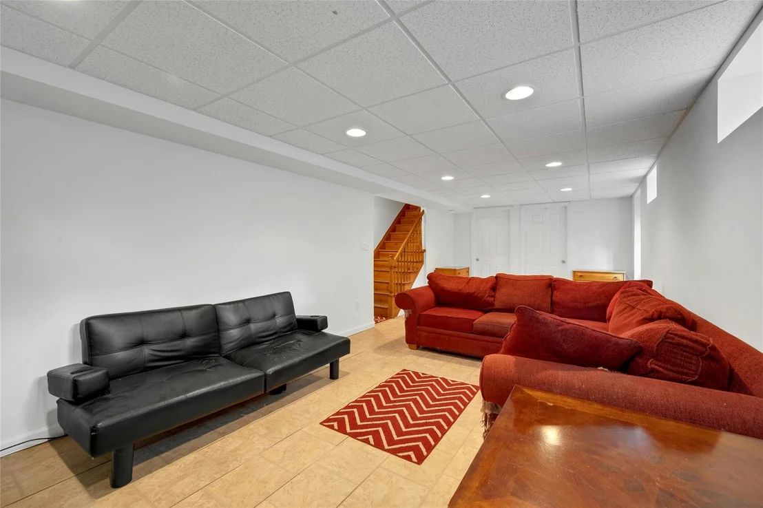 Photo of 263 Memorial Drive