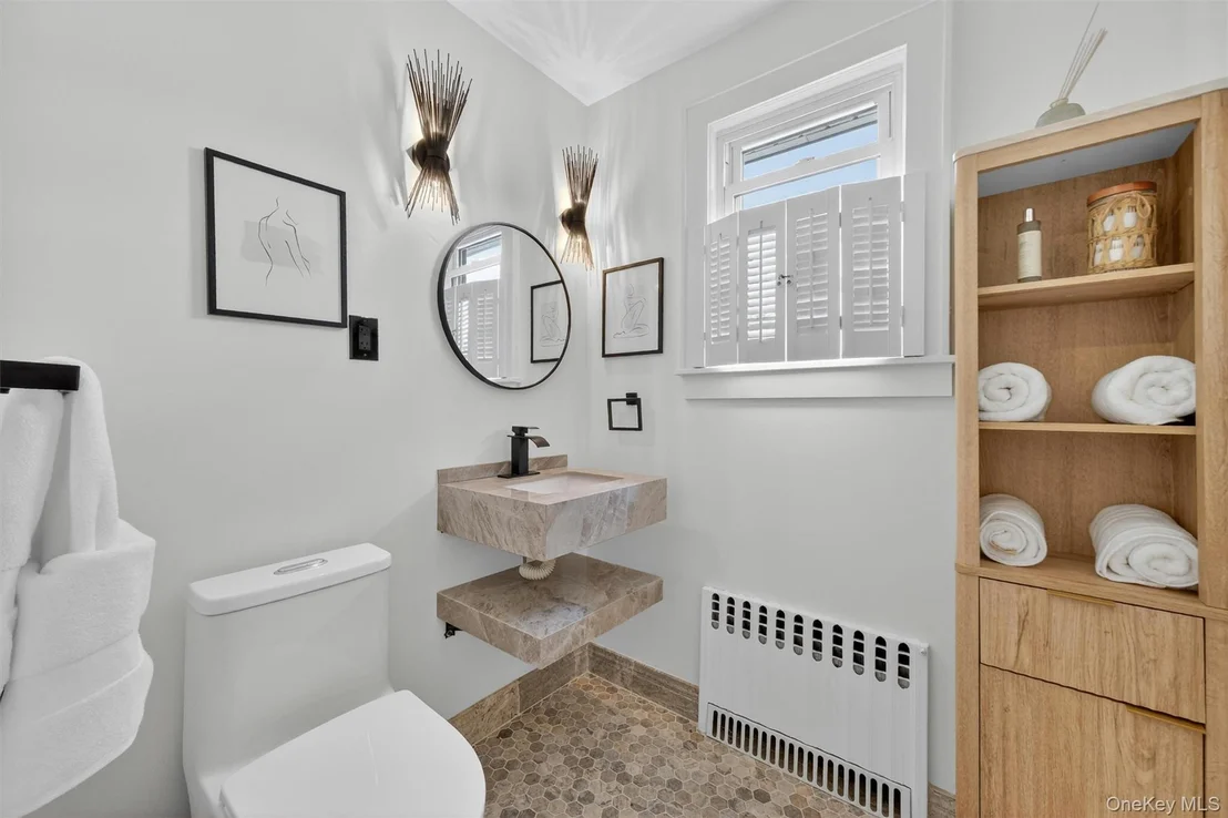 Photo of 32 Dutchess Terrace