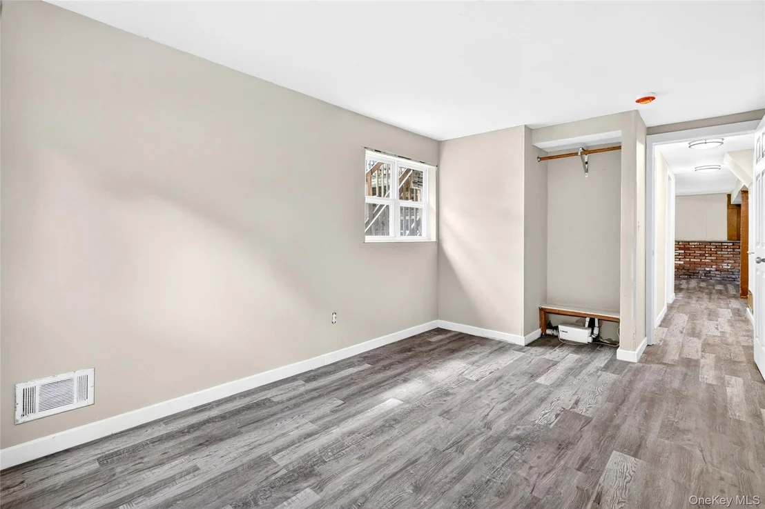 Photo of 23 Marcy Lane