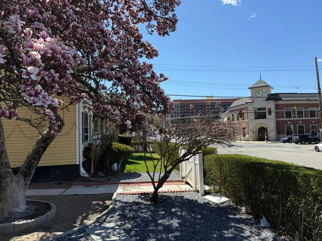 Photo of 1204 Main Street