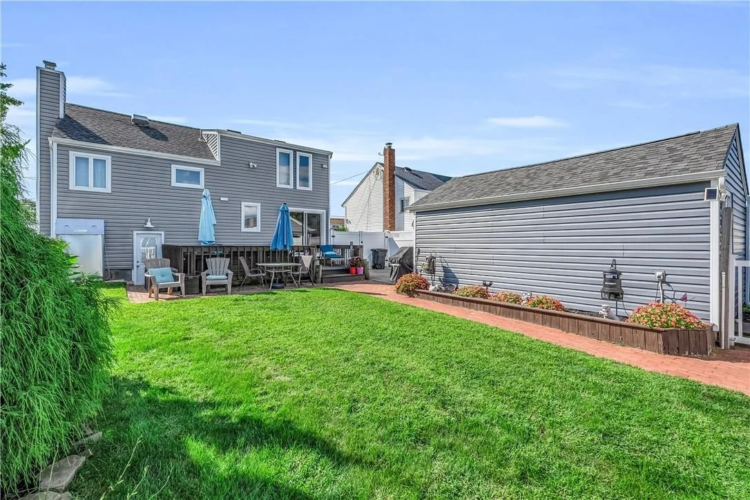 Photo of 75 East Drive