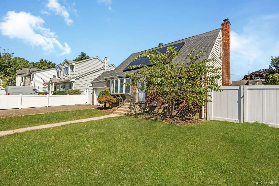 Photo of 82 Pengon Circle