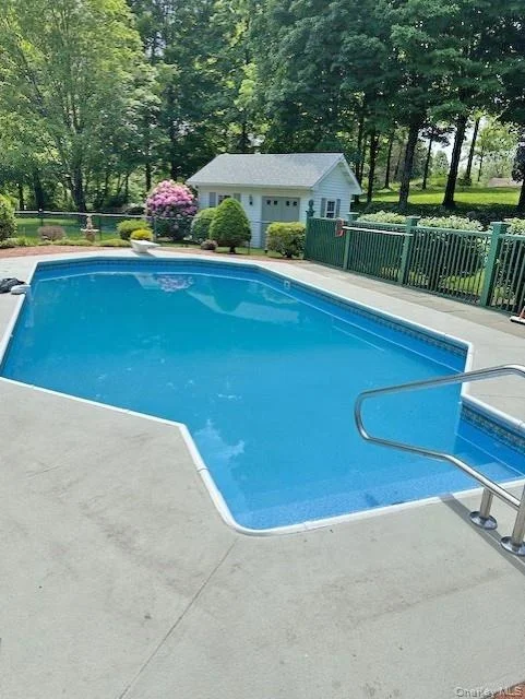 Photo of 58 Dutchess Hill Road