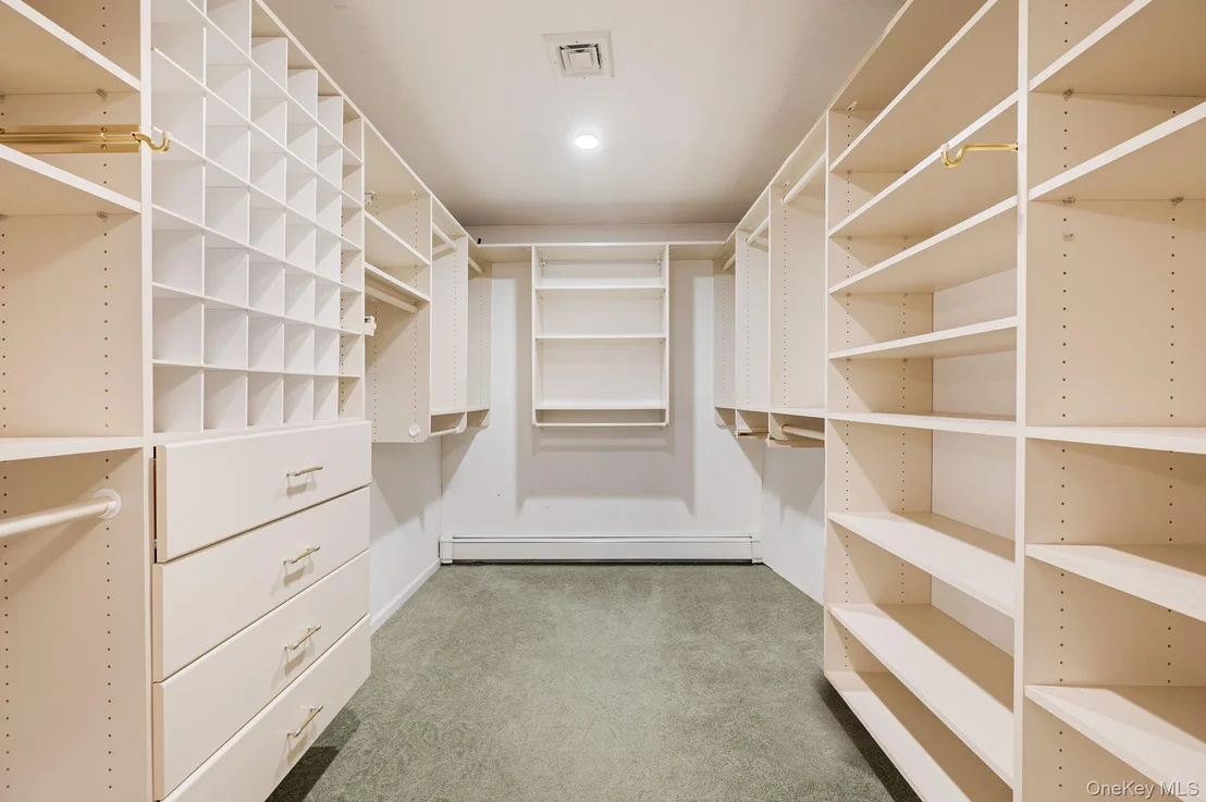 Photo of 1023 Maple Lane